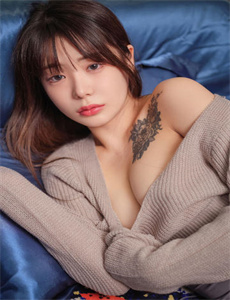 《樱花树下-国产黑色丝袜小视频在线》